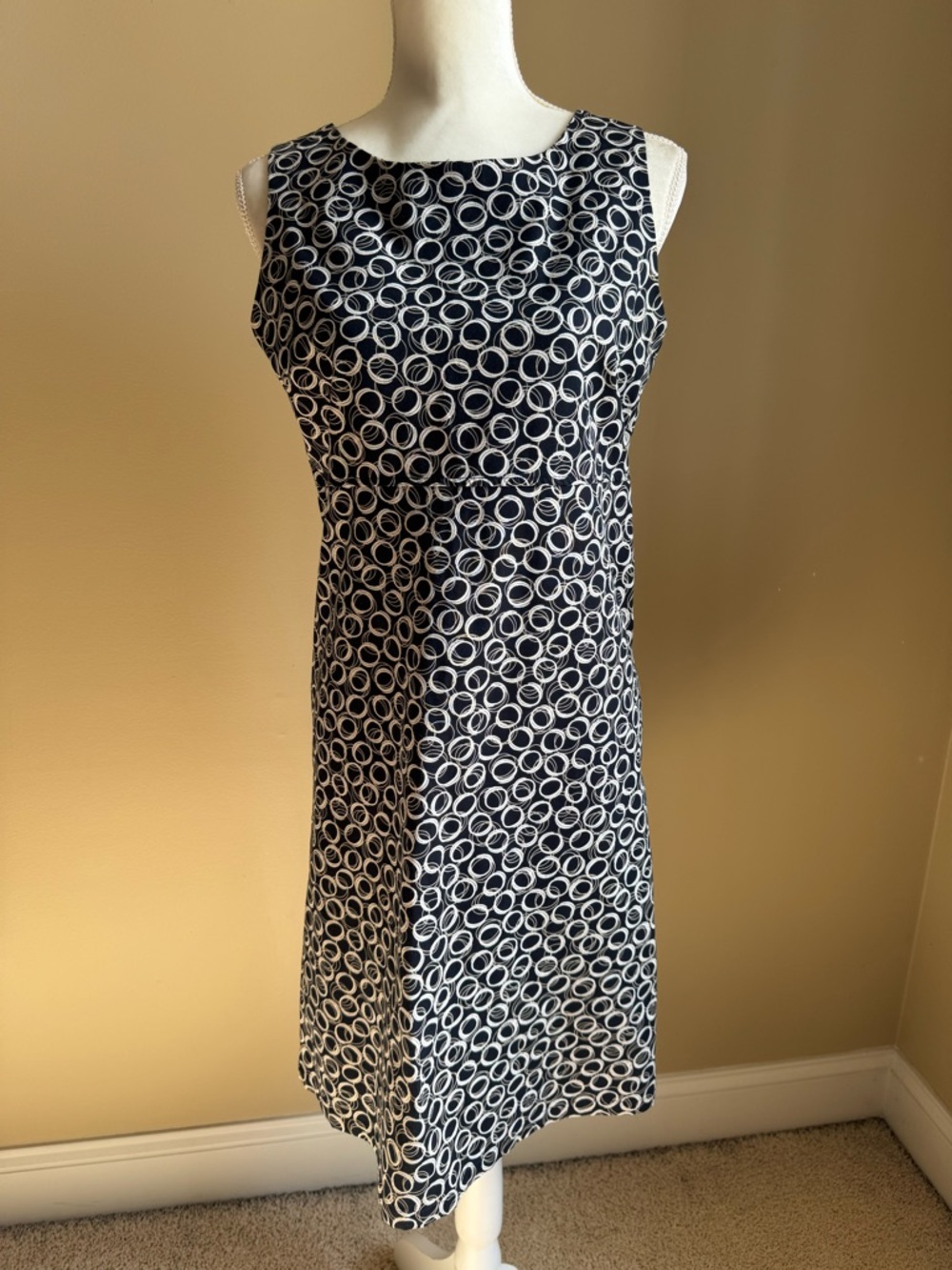 Hanna Andersson Women’s Petite Sheath Dress in Black Geometric Print EUC